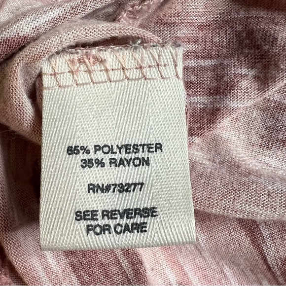 Womens Pink Camouflaged Shirt Top T Shirt PreOwned Short Sleeve L-XL - Picture 3 of 3